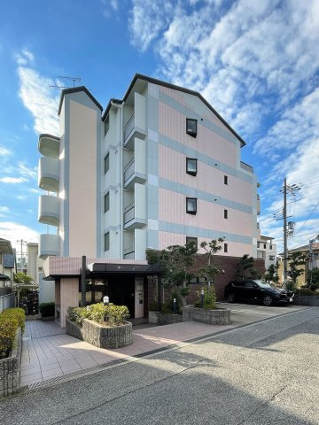 プラスワン芦屋の外観|外はこのようになっています