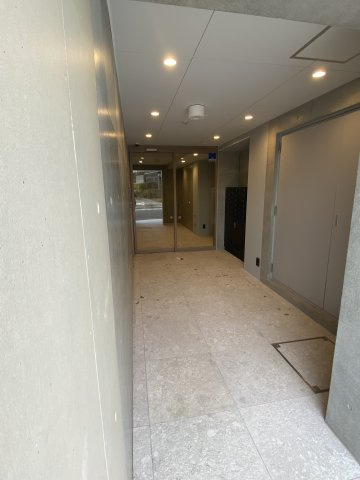 コンフォートフロンティアのエントランス