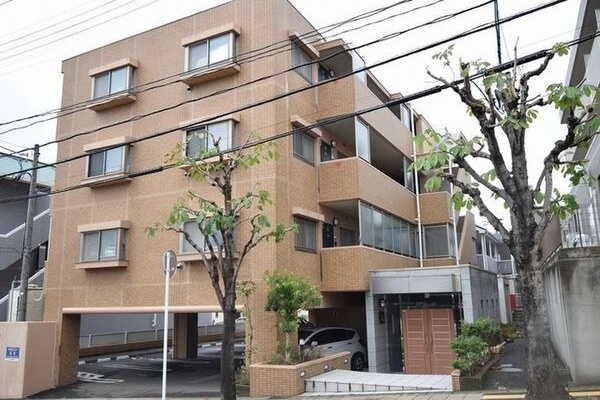 M　CHATELET　IZUMI　CHUO