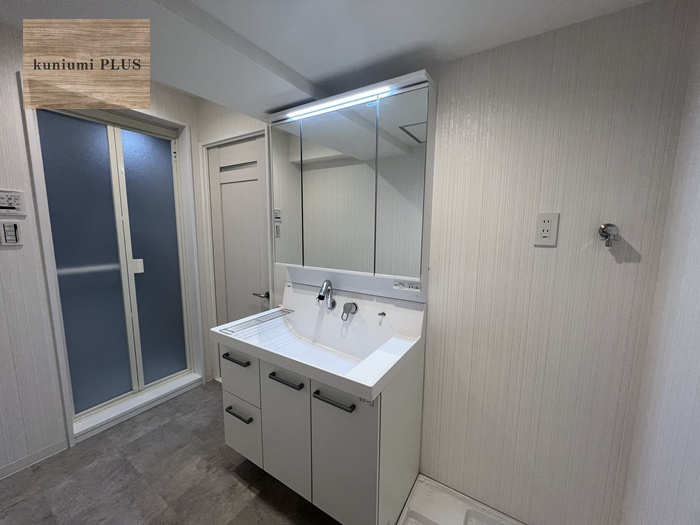 京橋南コーポ1号棟の独立洗面台