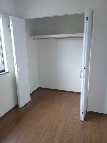 Lien(リアン)Bの居間・リビング