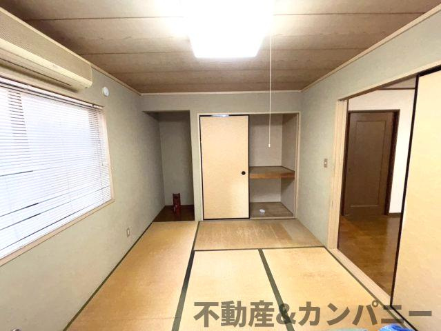 水泥町の中古のおうち　松山市水泥町中古戸建の和室|和室、ちょっとしたくつろぎスペースにいかがでしょうか