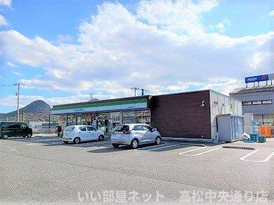 【周辺】 | ヴィータ・リベラ国分寺Ｃ | ファミリーマートさんまで600m