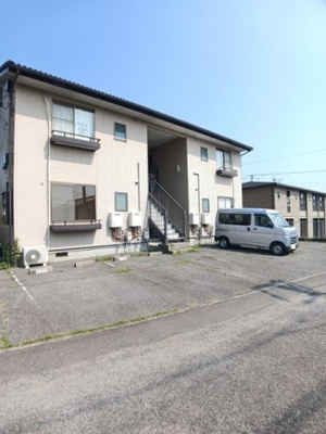 【駐車場】 | フルリール宮太夫Ａ | 車をお持ちの方に嬉しい駐車場付きの物件です