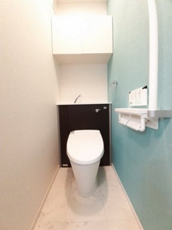 【トイレ】 | エトワール | 清潔感のあるトイレです