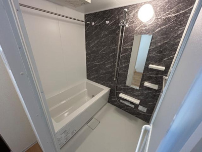 【浴室】 | Ｗｅｓｔ　Ｓｏｌａ | バス