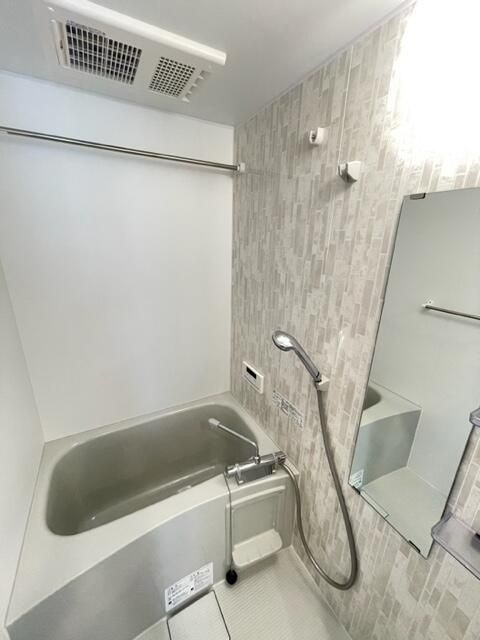 GlanzCube大島の浴室