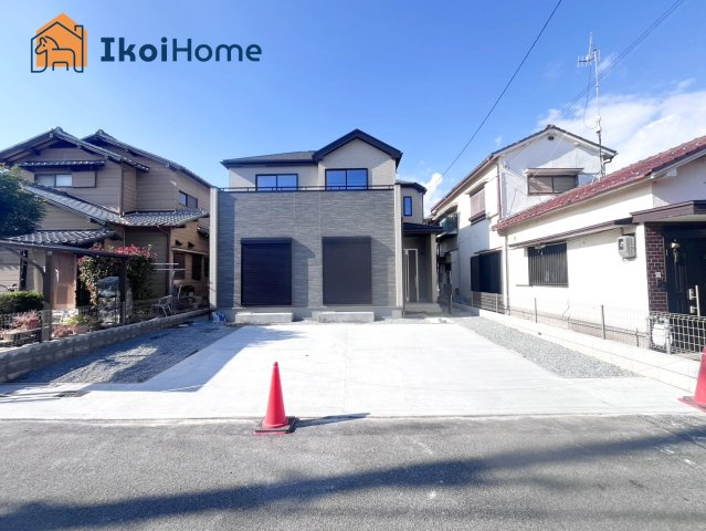 明石市沢野2丁目　新築戸建のエントランス|【ホームページに現地動画掲載中】●年中無休：当日予約可●お車3台駐車可能！来客時も安心です！