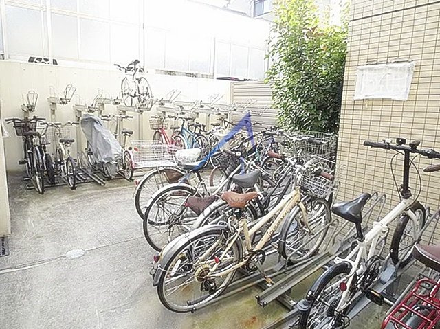 プレール・ドゥーク田園調布のその他共用部分|駐輪場です。