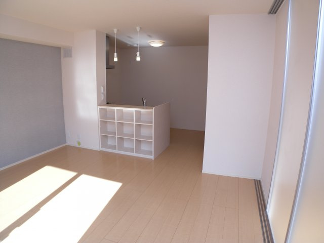 ヴィルヌーブサンティーエの居間・リビング