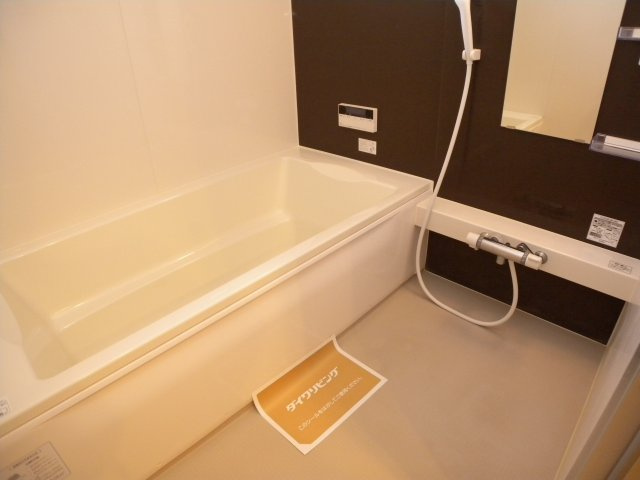 ヴィルヌーブサンティーエの浴室