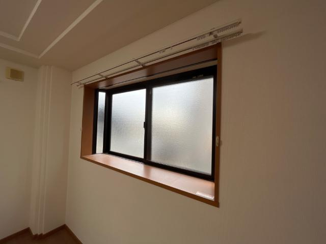 グランディール和志山の設備|出窓