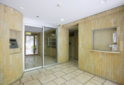 【ロビー】 | エスコート音羽 | 清潔なロビーです