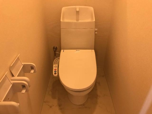 ベルフラワー荒居のトイレ|トイレ