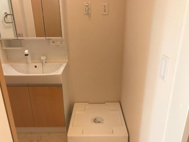 ベルフラワー荒居のその他|洗濯機置場