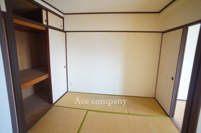 【寝室】の画像