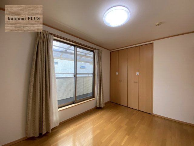 大阪市鶴見区横堤2丁目の洋室