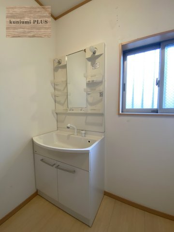 大阪市鶴見区横堤2丁目の独立洗面台