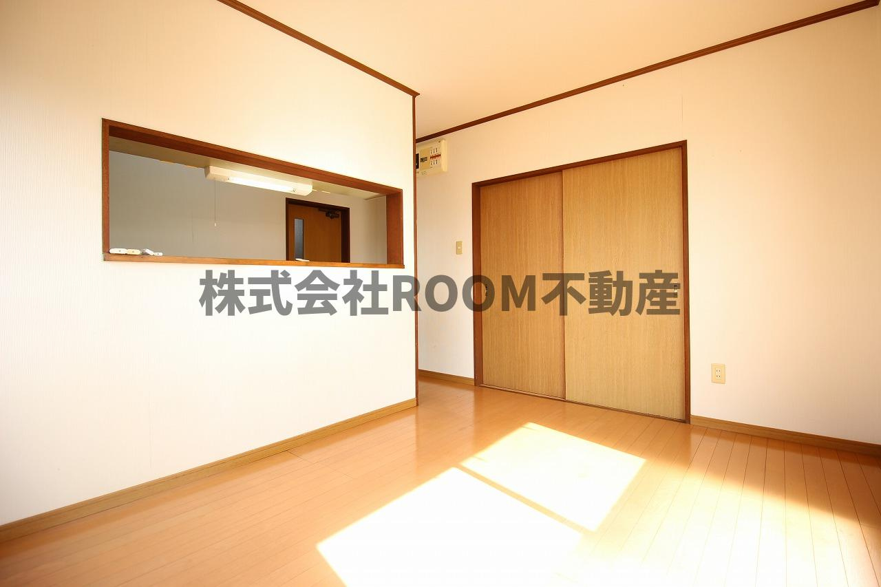 プライマリーハイツの居間・リビング|こちらの居間で趣味の時間をお楽しみください