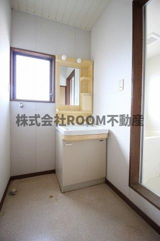 プライマリーハイツの玄関|明るい玄関です