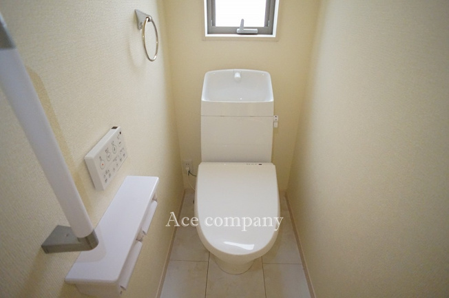 【トイレ】 | 平野区加美鞍作3丁目　【2号棟/全4棟】 | トイレは1階と2階の2ヶ所に完備です☆ともに同形状のシャワートイレです☆
