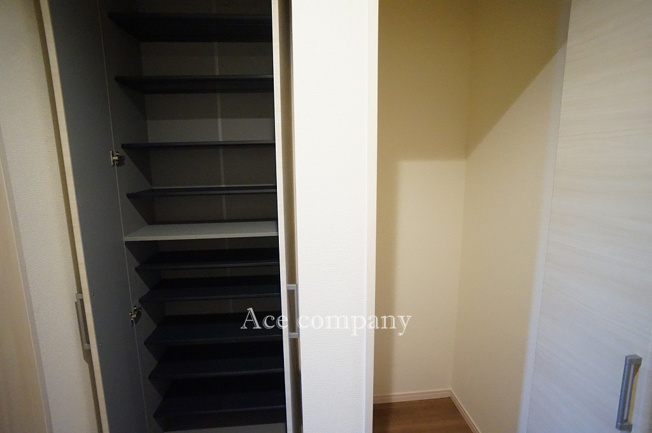 【収納】 | 平野区加美鞍作3丁目　【2号棟/全4棟】 | 玄関【シューズボックス＋物入収納】