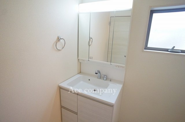 【独立洗面台】 | 平野区加美鞍作3丁目　【3号棟/全4棟】 | 2階に水廻り設備集約、家事の動線確保で効率UPです♪
