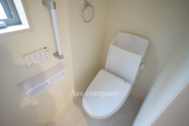 【トイレ】 | 平野区加美鞍作3丁目　【3号棟/全4棟】 | トイレは1階と2階の2ヶ所に完備です☆ともに同形状のシャワートイレです☆
