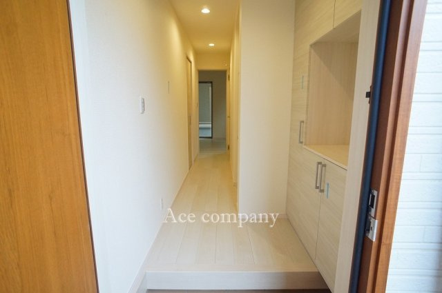 【玄関】 | 平野区加美鞍作3丁目　【3号棟/全4棟】 | 人感センサー照明付き☆TVモニターホン完備☆シューズボックス付きです♪