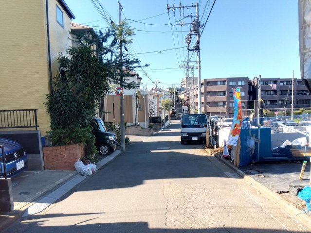 新築/練馬区羽沢214(3)　全３棟の前面道路含む現地写真|前面道路含む現地写真です