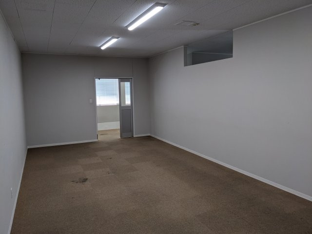 須磨浦通4丁目貸事務所の内装|2階北