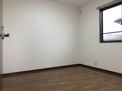 【洋室】 | メゾン築山B