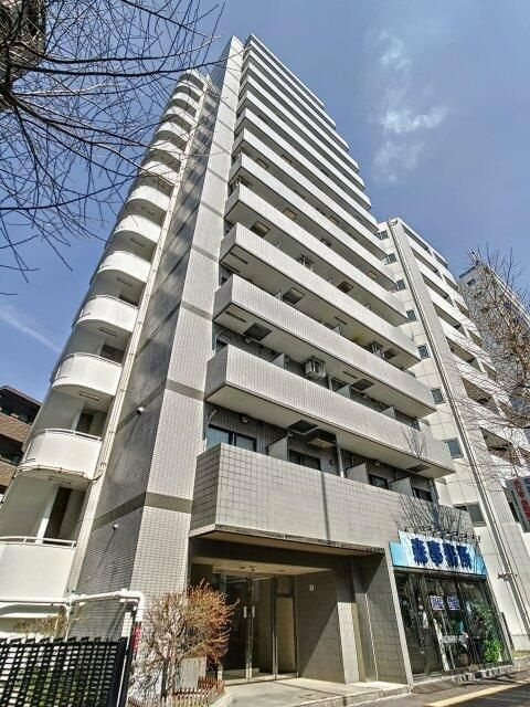 ウィン池袋の外観