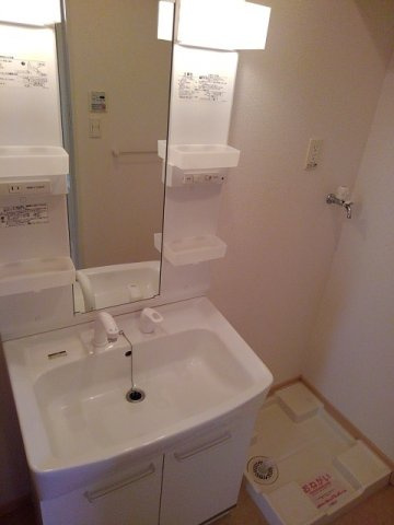 ガーデンコート　Ｆの洗面所|使いやすい洗面所です