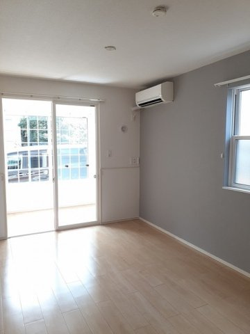 クレセントＢの居間・リビング|ゆったりとした居間です