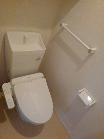 ＬＵＣＥ　Ⅱのトイレ|落ち着いた色調のトイレです