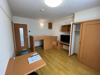 【居間・リビング】 | レオパレスヴィラナターレ | 設備・仕様は号室により異なる為、現況を優先致します。