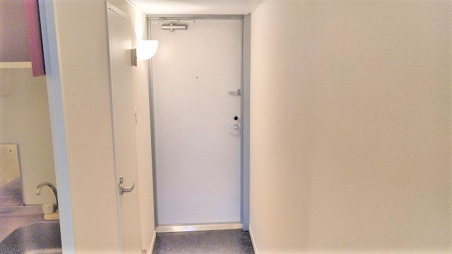 レオパレスオアシスの玄関|設備・仕様は号室により異なる為、現況を優先致します。