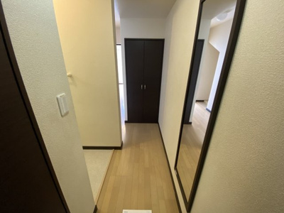 【玄関】 | レオネクスト秣野 | 設備・仕様は号室により異なる為、現況を優先致します。