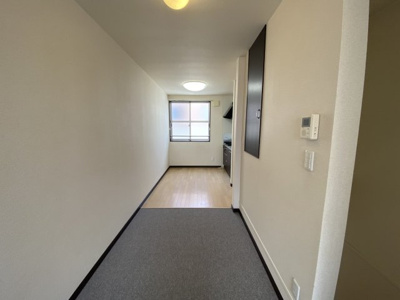 【居間・リビング】 | レオネクスト秣野 | 設備・仕様は号室により異なる為、現況を優先致します。