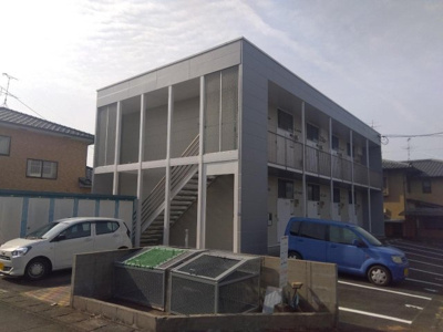 【外観】 | レオパレスエルム | 落ち着いた雰囲気の外観です