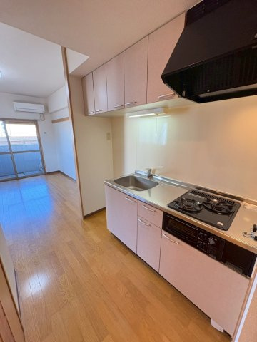 福岡市博多区築港本町の賃貸マンションのキッチン
