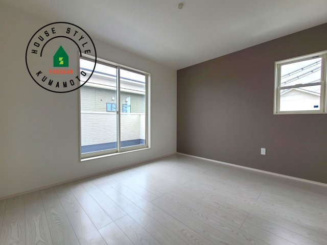 合志市須屋第9-2棟(1号棟)の内観：施工例|主寝室には収納力に優れたクローゼットがありますので、お部屋もすっきり片付きます。