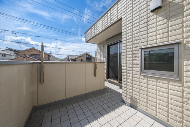 千種区光が丘二丁目戸建のバルコニー|外からの目が気にならないバルコニーで洗濯物が干せます
