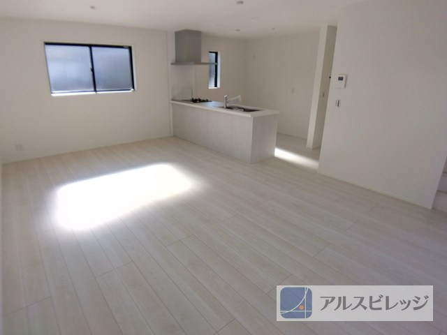 新築/草加市吉町2丁目の外観|空が高く感じられるようなゆとりのある土地です