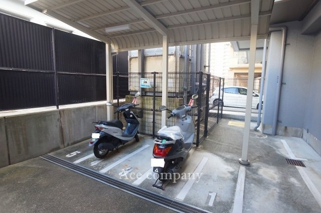 【その他共用部分】 | エスリード鴻池 | 【バイク置き場】