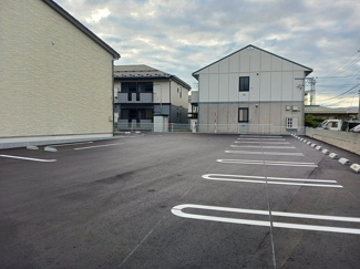 【駐車場】 | アッシュⅤ | 駐車場があります