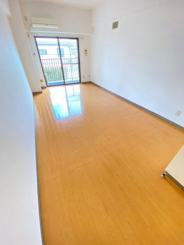 ジェネピア東千葉の洋室|※反転タイプ