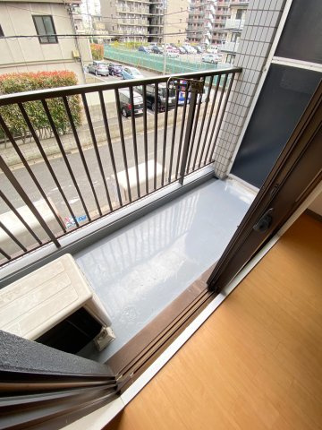 ジェネピア東千葉のバルコニー