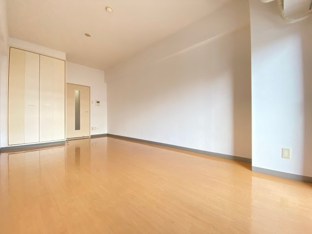 ジェネピア東千葉の居間・リビング|※反転タイプ